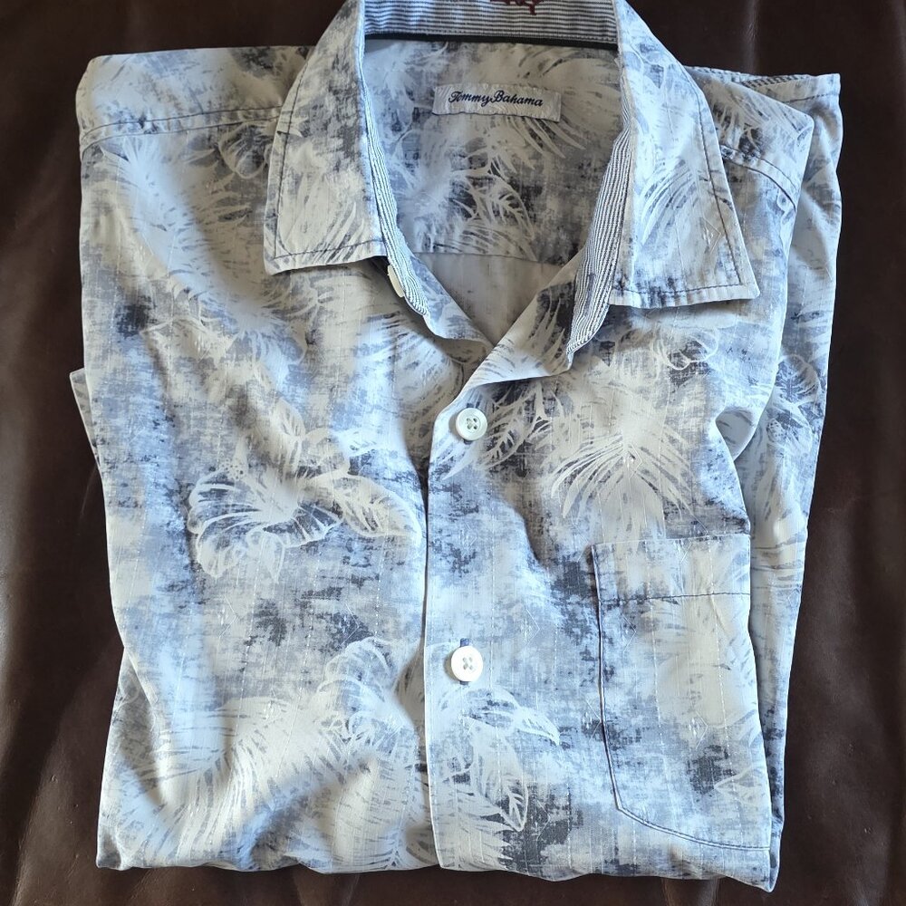 Tommy Bahama Silk CoolMax Button Down Shirt Tropical Short Sleeve Men’s Medium